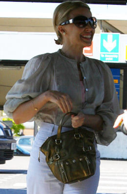 brown handbag kylie minogue Brown Handbags Vivify Fashion Styles