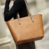 Genuine Leather Refined Daily Tote 2